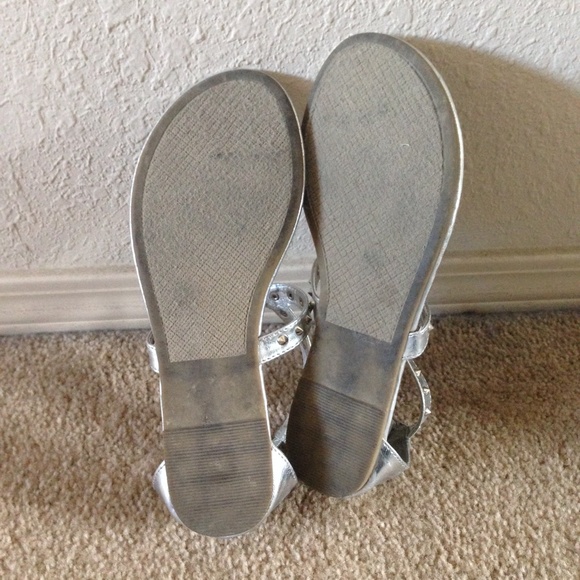 Silver strappy spike metallic gladiator sandals - Picture 3 of 4